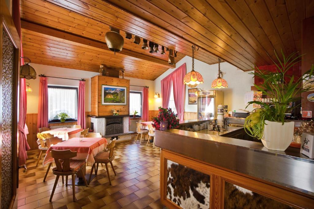 Albergo Negritella Borgo Valsugana Екстер'єр фото